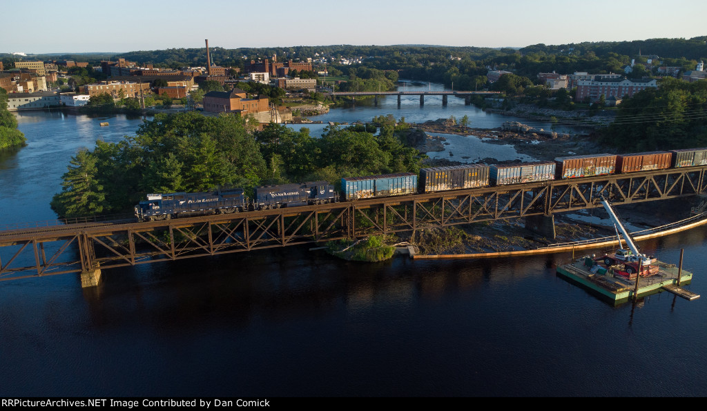 MEC 5958 Leads L053 over the Androscoggin River